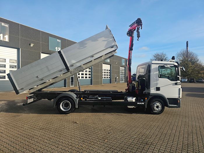 Bild 4 - MAN TGL 10.220 Kippanhänger