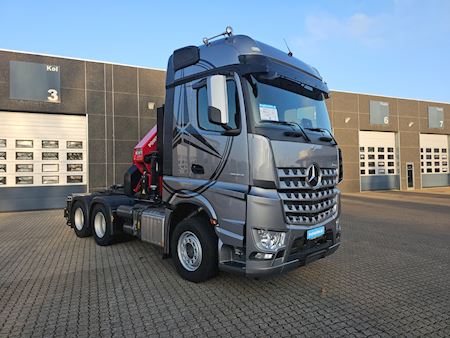 Mercedes Arocs 2653 6x4 40 T/mtr., Crane