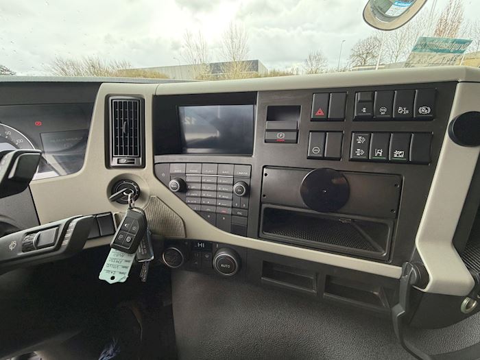 Billede 19 - Volvo FM330 Lukket kasse