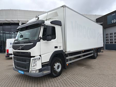 Volvo FM330, Lukket kasse