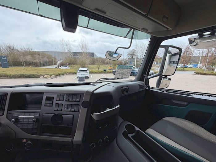 Billede 17 - Volvo FM330 Lukket kasse