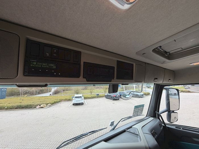 Billede 22 - Volvo FM330 Lukket kasse