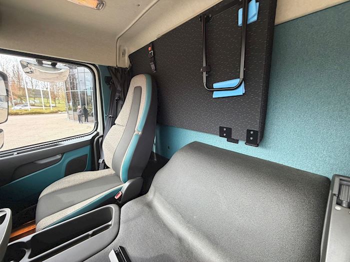 Billede 16 - Volvo FM330 Lukket kasse