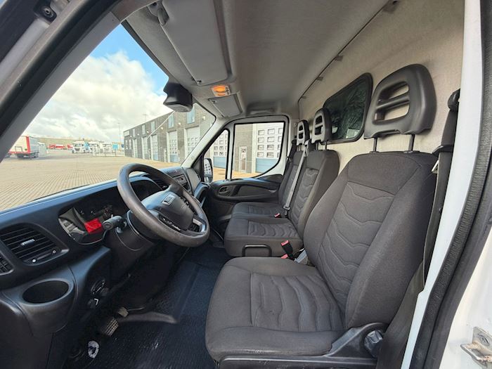 Bild 12 - Iveco Daily 2.3D 35S13 12M3 Aut Kastenwagen