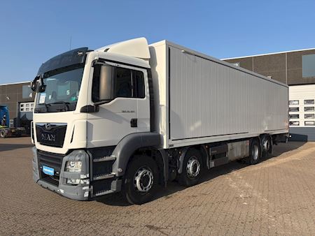 MAN TGS 35.320, Geschlossene Kasten