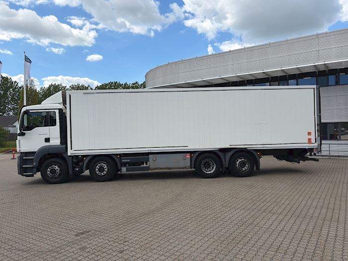 Image 3 - MAN TGS 35.320 Closed box