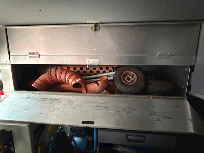 Image 13 - Mercedes Sprinter - Kloak TV bil Closed Box