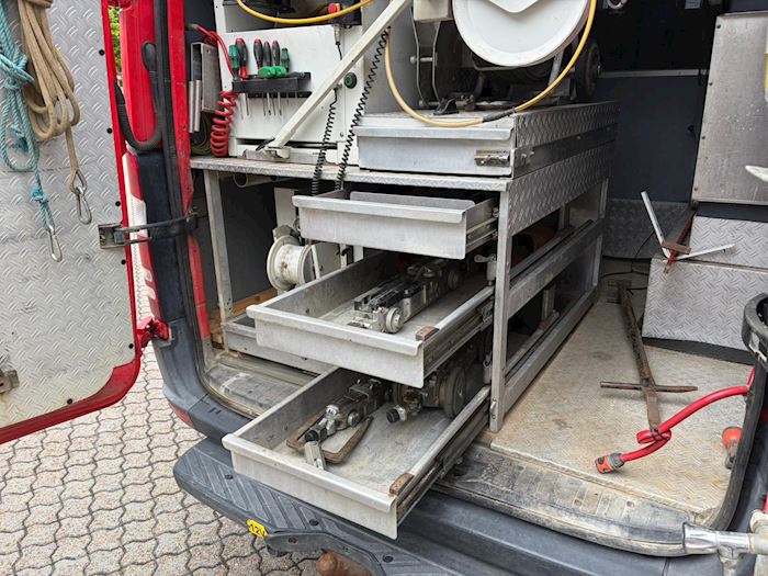 Image 9 - Mercedes Sprinter - Kloak TV bil Closed Box