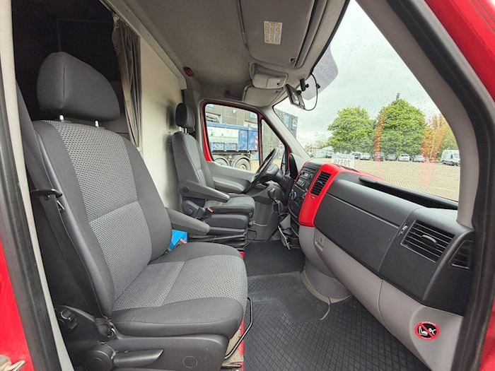Image 24 - Mercedes Sprinter - Kloak TV bil Closed Box