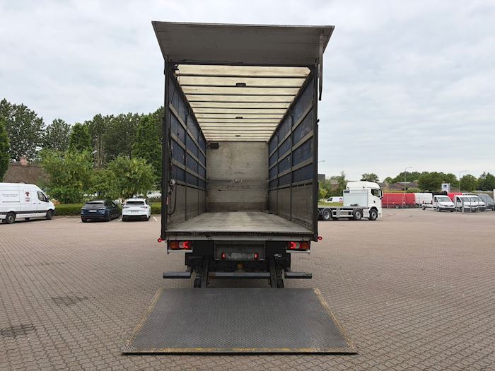 Billede 5 - Mercedes Antos 1827 Presenning