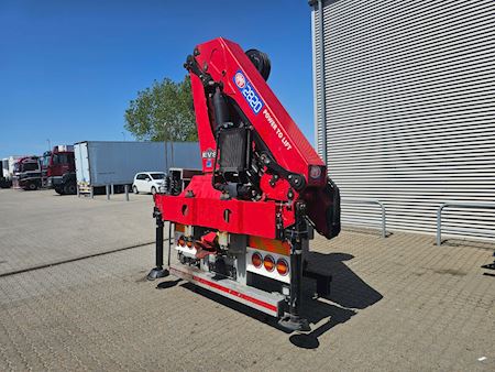 HMF 2820 K5, Autokran/Kranfahrzeug