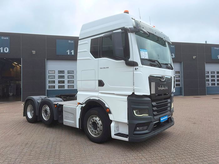Image 2 - MAN TGX 26.510 6X2/4 Tractor