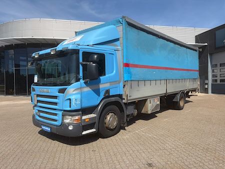 Scania P230, Presenning