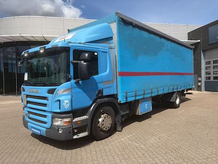 Scania P230, Presenning