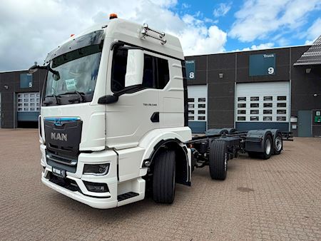 MAN TGS 35.540 8X2-6, Chassis