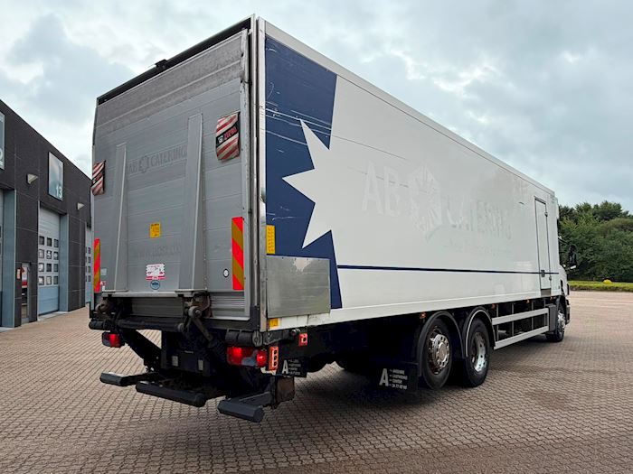 Billede 3 - Scania P320 6X2-2 Køle