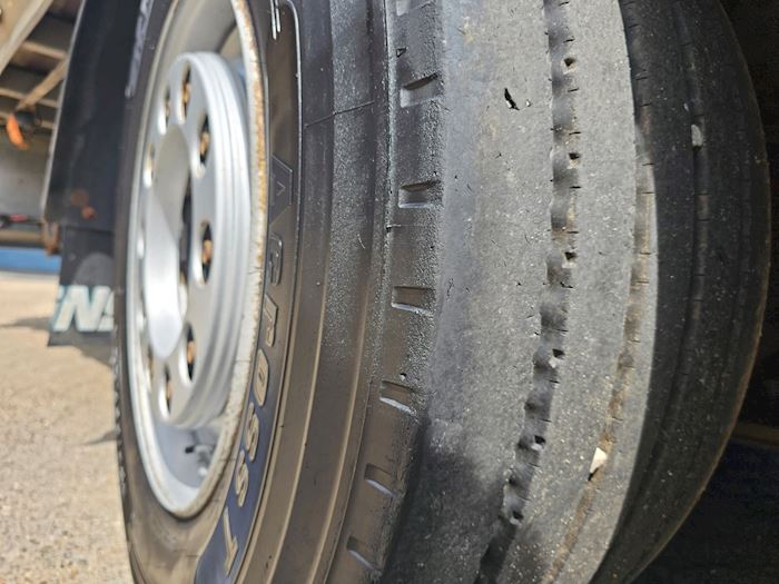 Billede 28 - Volvo FM300 6X2-4 Kran