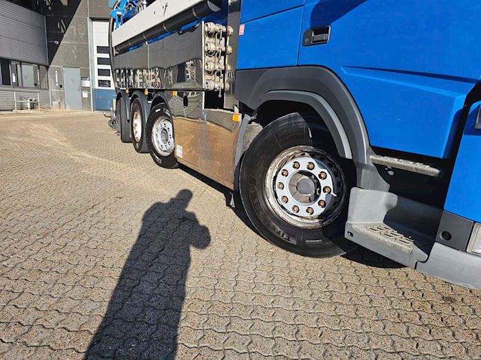 Bild 36 - Volvo FM500 8X2-6 Saugwagen